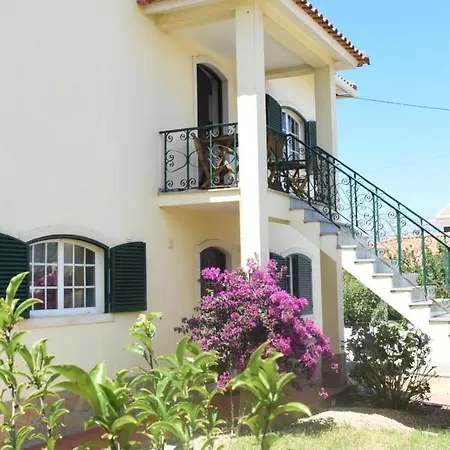 Living Apartment *
